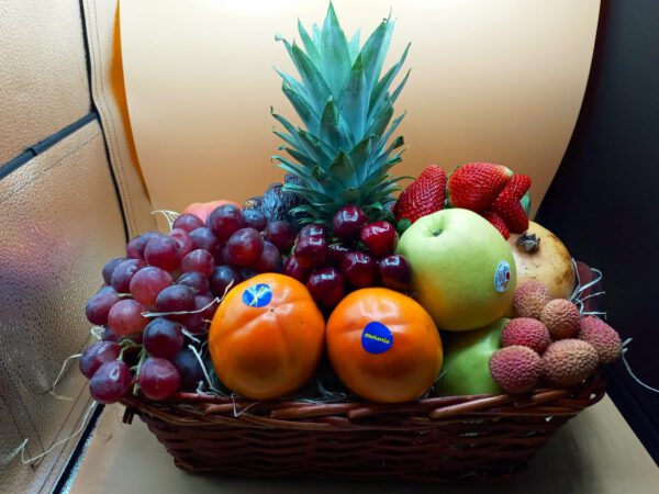 cesta de frutas variada